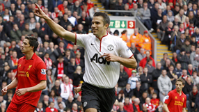 Adams: Arsenal were wrong to sell RVP