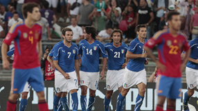 Aquilani fires Italy past Spain