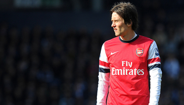 Arsenal wait on Rosicky fitness for Fulham trip