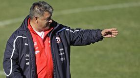 Banished Chile players accuse Borghi of lying
