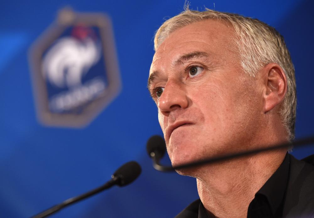 Benzema criticism unfair, claims Deschamps