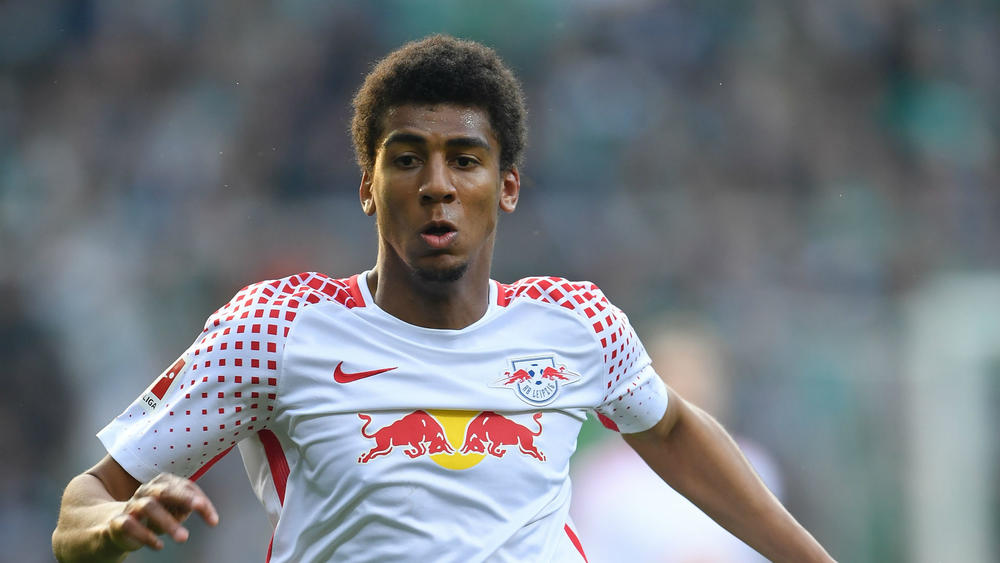 Brighton and Hove Albion sign Brazilian Bernardo