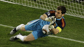 Casillas praised by both coaches