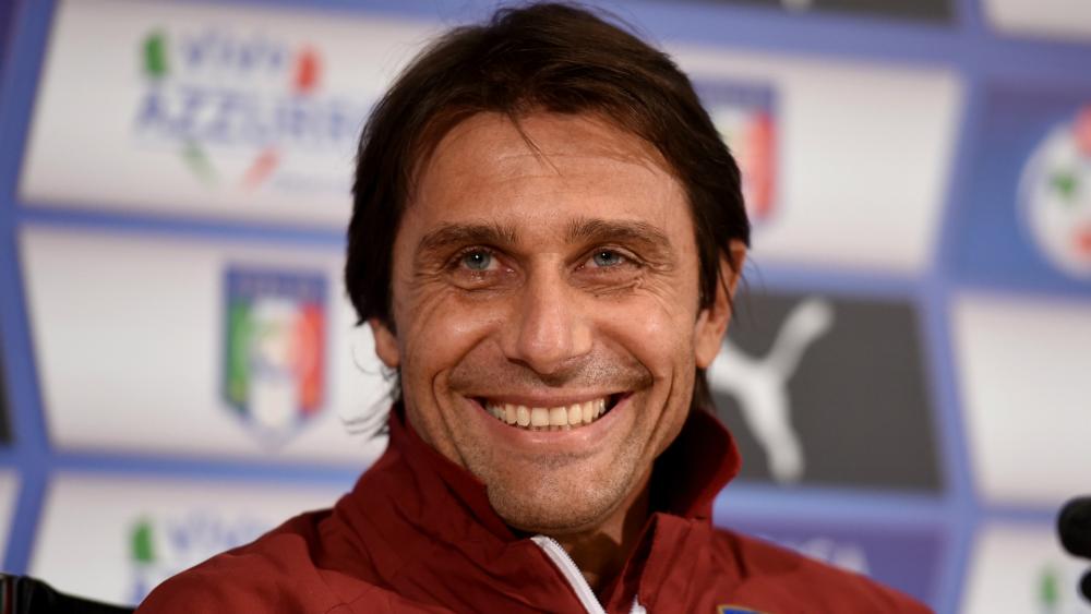 Conte welcomes naturalised Italians