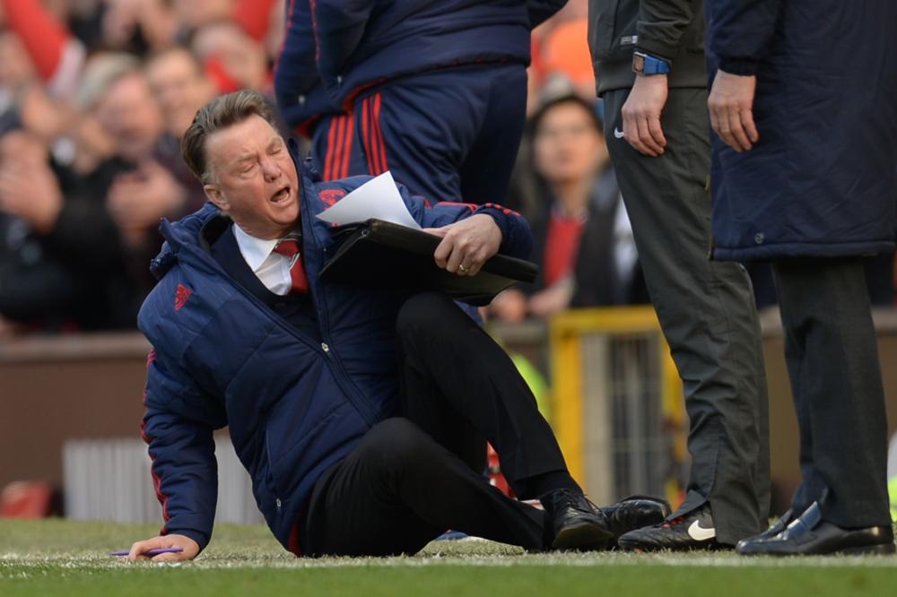 Defeat to City would end Van Gaal top-four hopes
