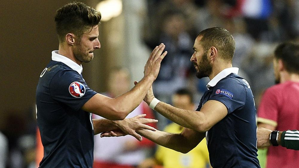 Deschamps defends unfortunate Giroud