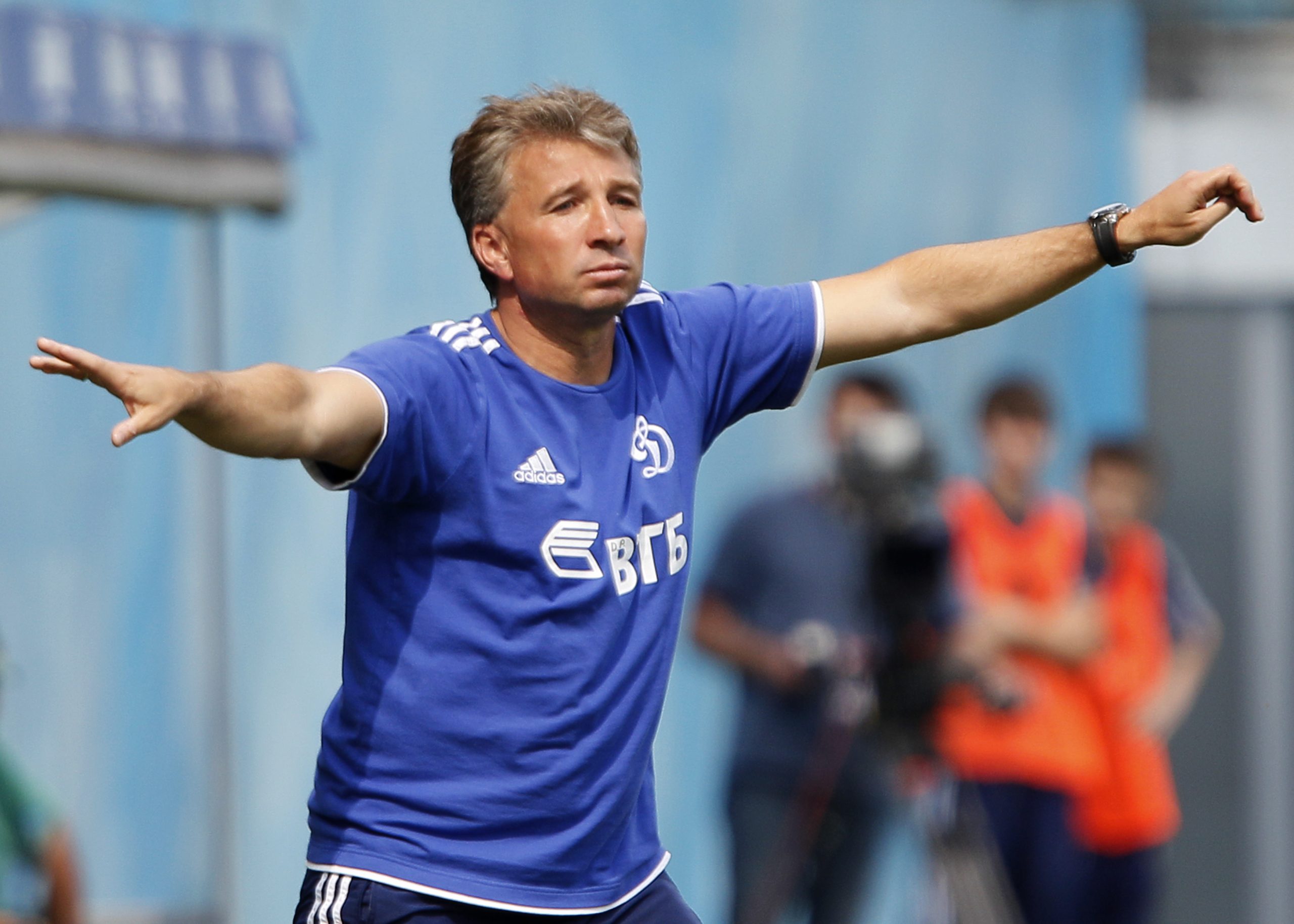 Dinamo deny Petrescu to Palace reports