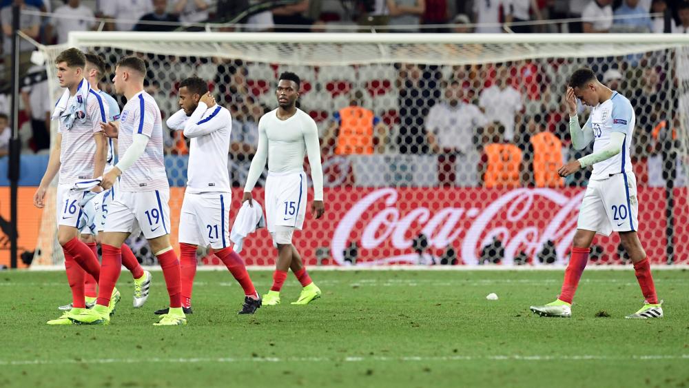 England players ‘babies’ and soft – Carragher