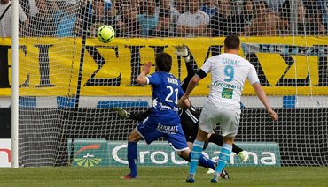 Gignac double helps Marseille delay PSG’s party Gignac double helps Marseille delay PSG’s party