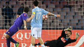 Gilardino heads Fiorentina past Napoli