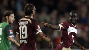 Hanover sink Stuttgart to go second