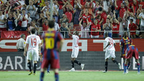 Kanoute gives Sevilla Super Cup advantage