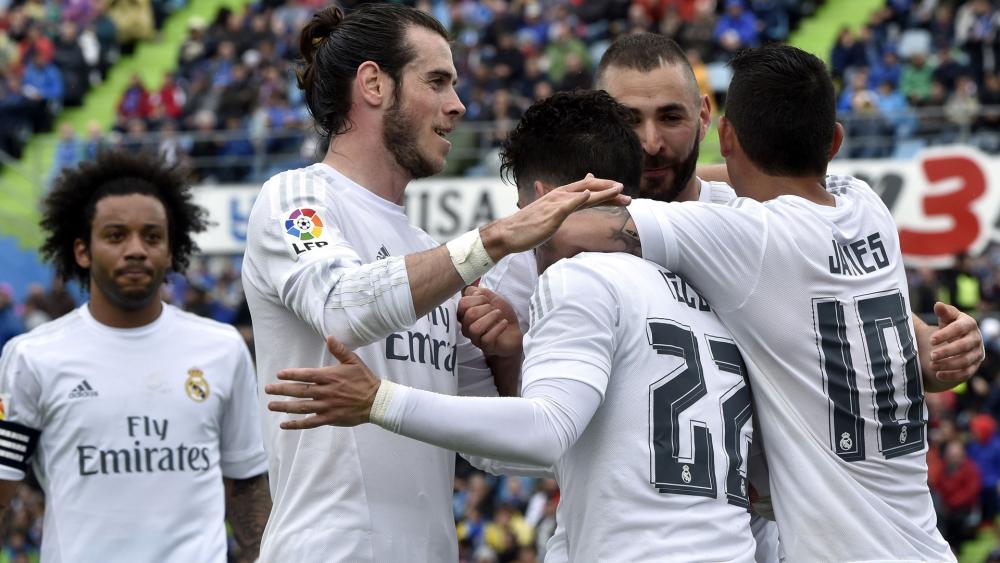 La Liga Review: Madrid pile pressure on Barca