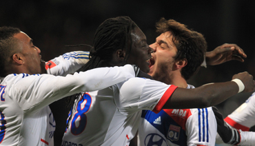 Late Grenier strike boosts Lyon European bid