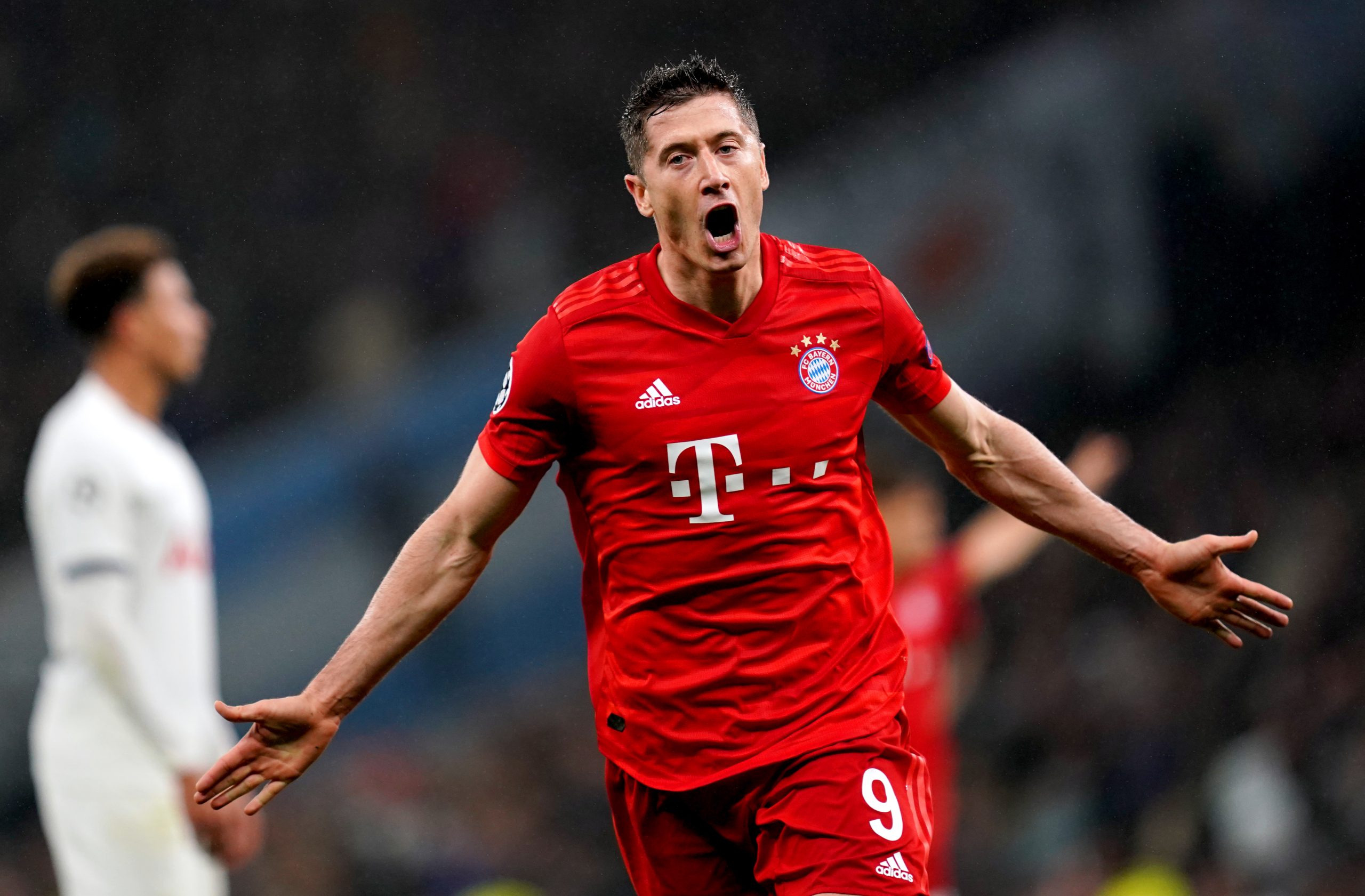 Lewandowski hits a brace as Bayern Munich make it 12 consecutive wins