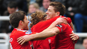 Liverpool extend lead after Newcastle romp