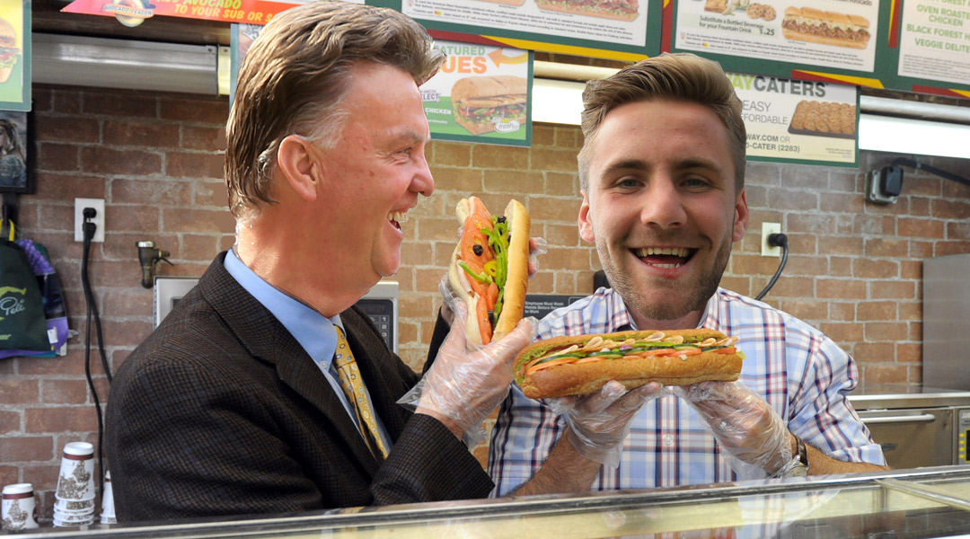 Luke Shaw makes £30 million sandwich for Van Gaal