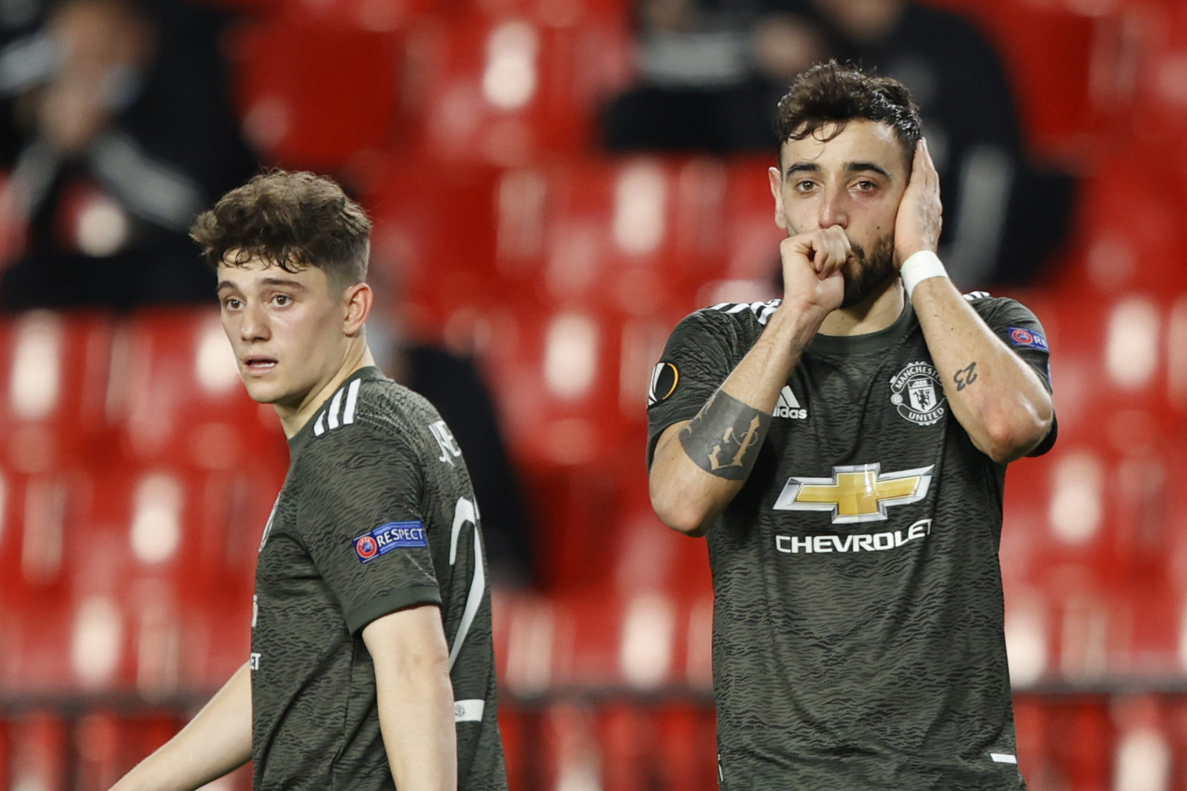 Manchester United put one foot in Europa League semi-finals at Granada