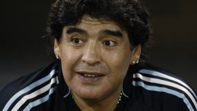 Maradona believes public are behind him