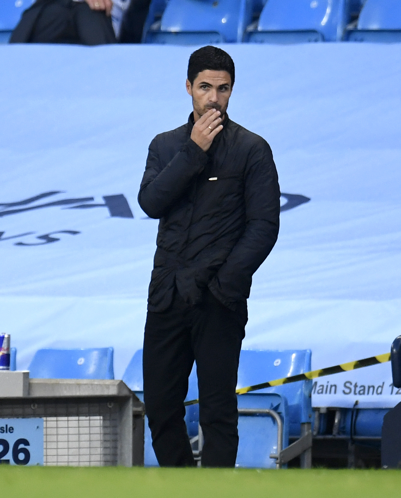 Mikel Arteta calls on Arsenal players to control their emotions