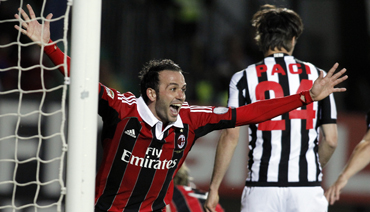 Milan snatch Champions League spot late on
