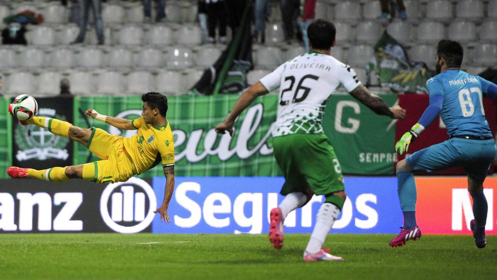 Moreirense 1 Sporting Lisbon 4: Montero double keeps title hopes alive