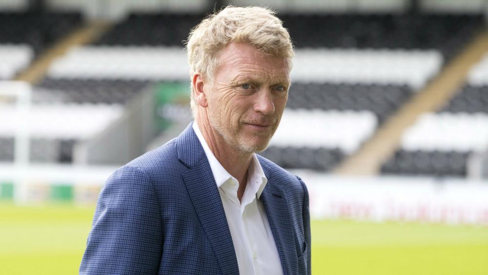 Moyes in no rush to decide future amid Celtic interest