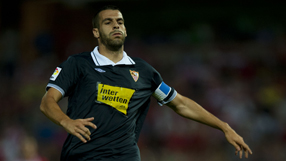 Negredo spot-kick puts Sevilla in cup command