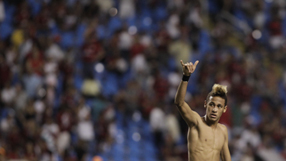 Neymar to stay at Santos until 2014