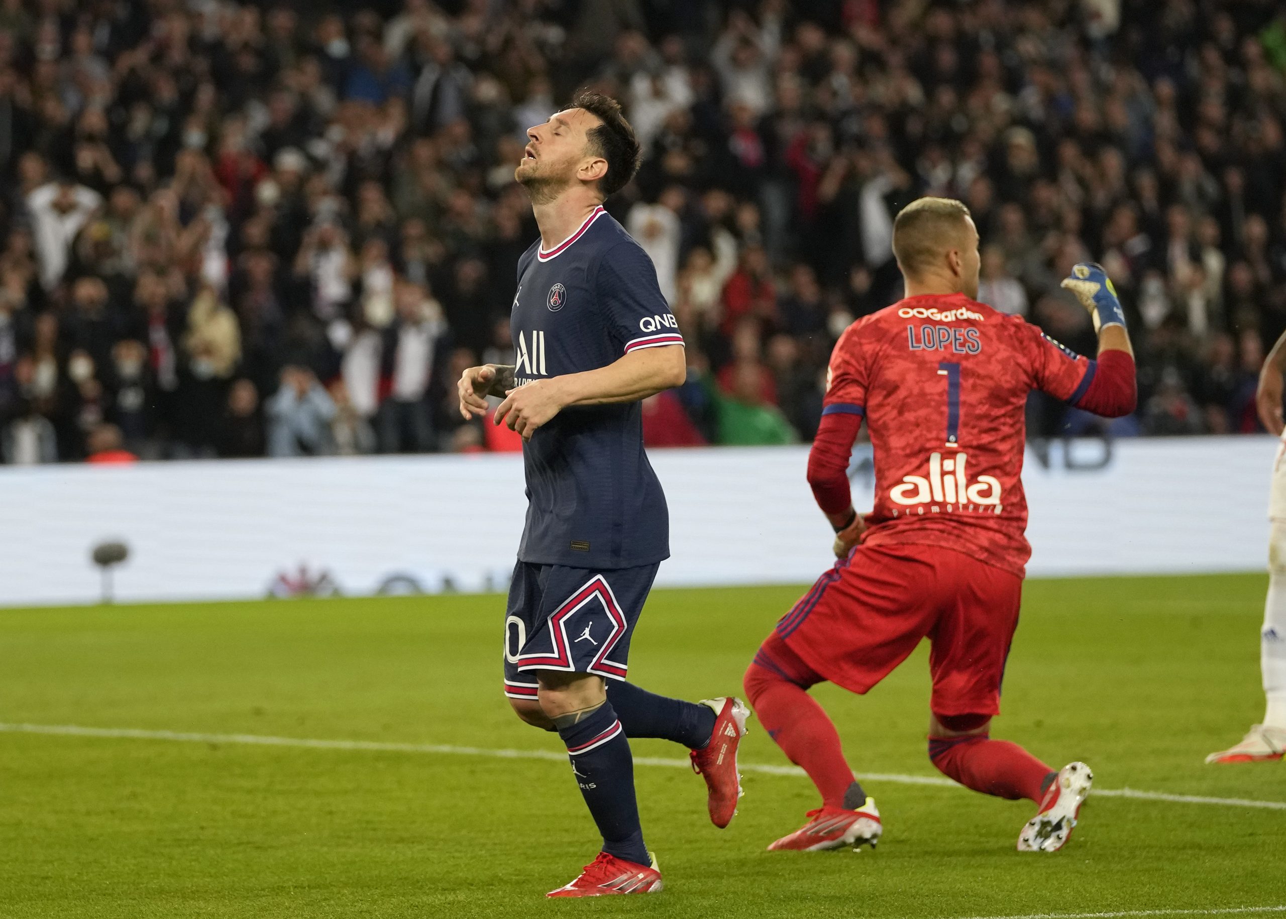 PSG snatch last-gasp win but Lionel Messi’s wait for first goal goes on