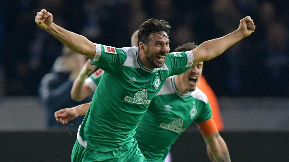 Pizarro becomes Bundesliga’s oldest ever goalscorer