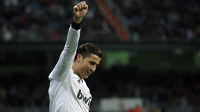 Ronaldo warms up for Man United with hat-trick