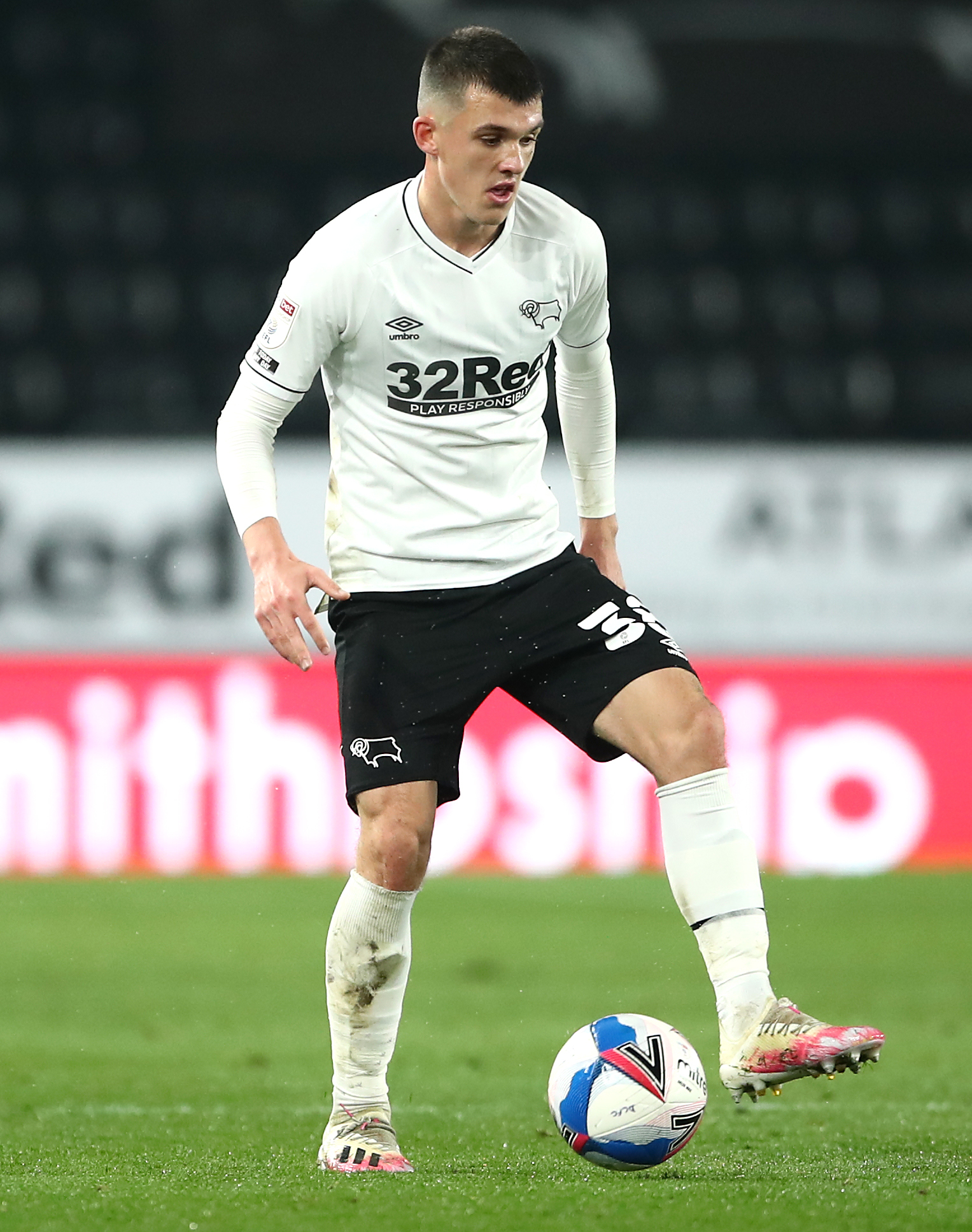 Struggling Ireland just need their luck to turn, says midfielder Jason Knight