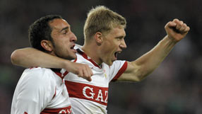 Stuttgart seal late Europa League passage