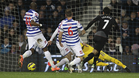 Suarez rebuilding reputation on the pitch