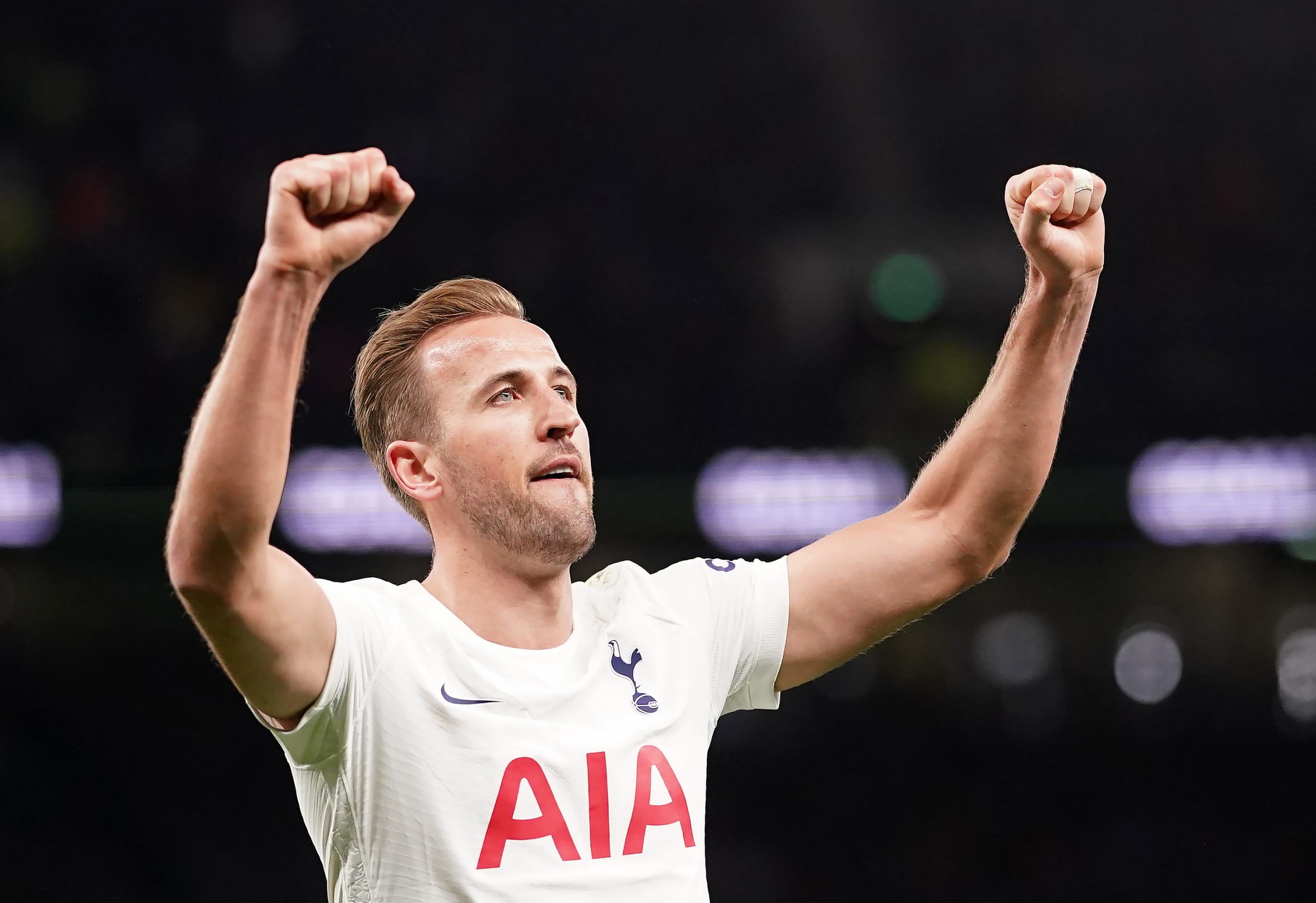Tottenham boss Antonio Conte praises Harry Kane’s ‘attitude and commitment’