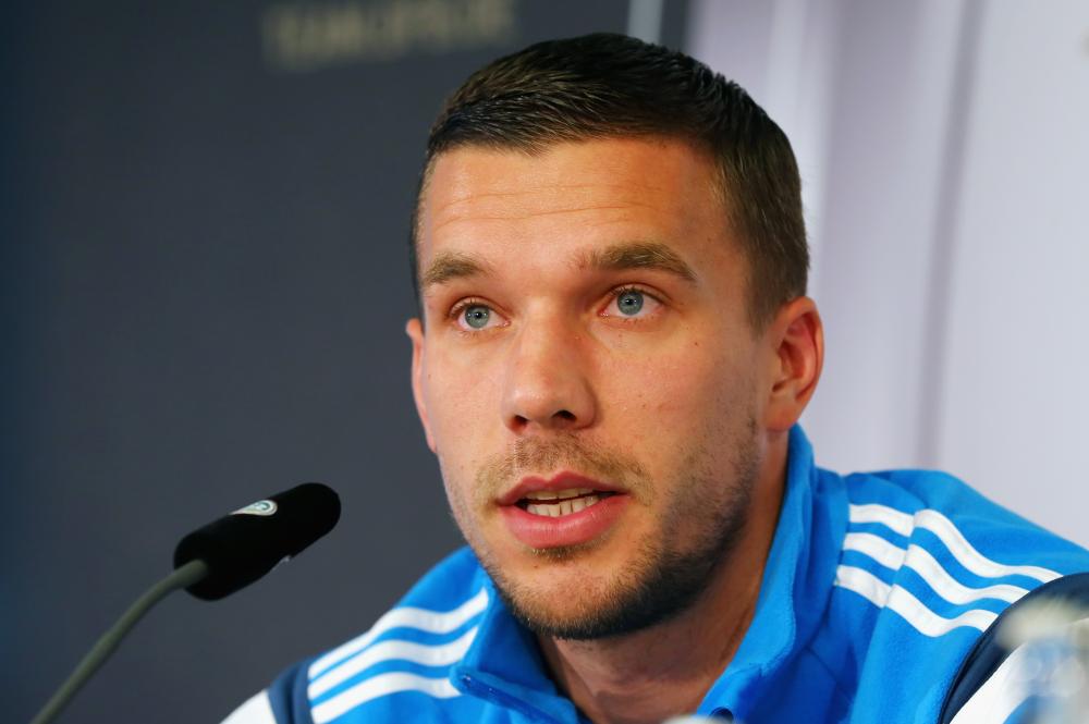 Unhappy Podolski set for Arsenal talks