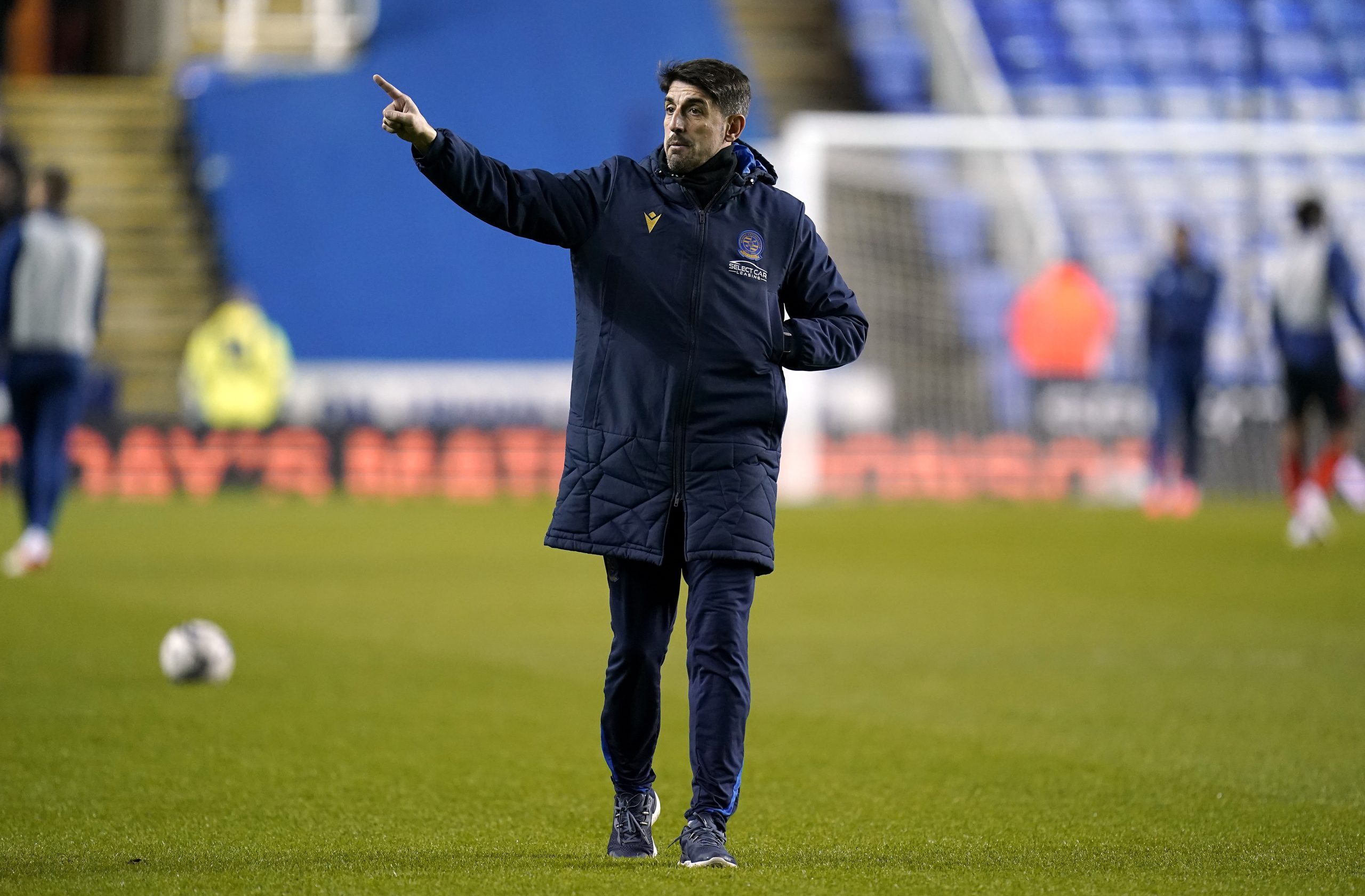 Veljko Paunovic demands more from his players after Reading’s defeat to Luton