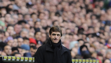 Vilanova to stay on as Barca boss next season