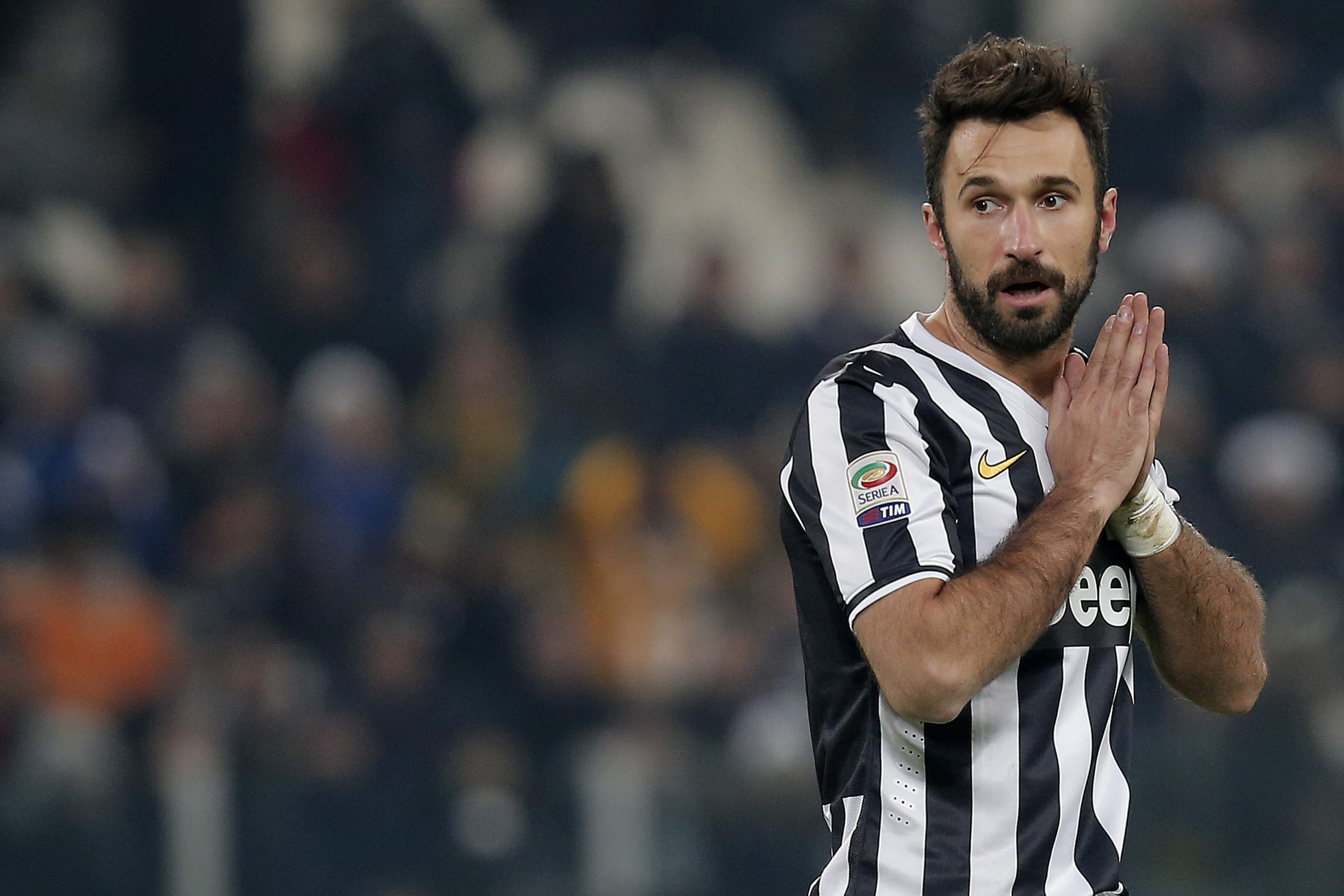 Vucinic out for ‘several weeks’ with knee injury