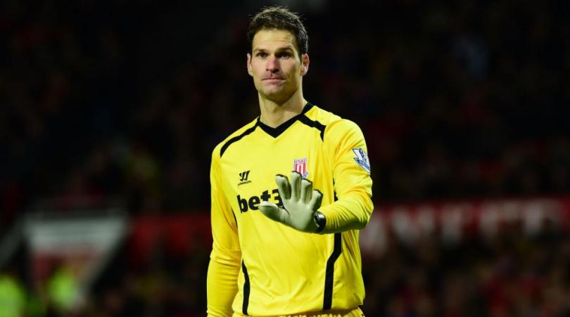 Wilson urges Begovic to stay put at Stoke