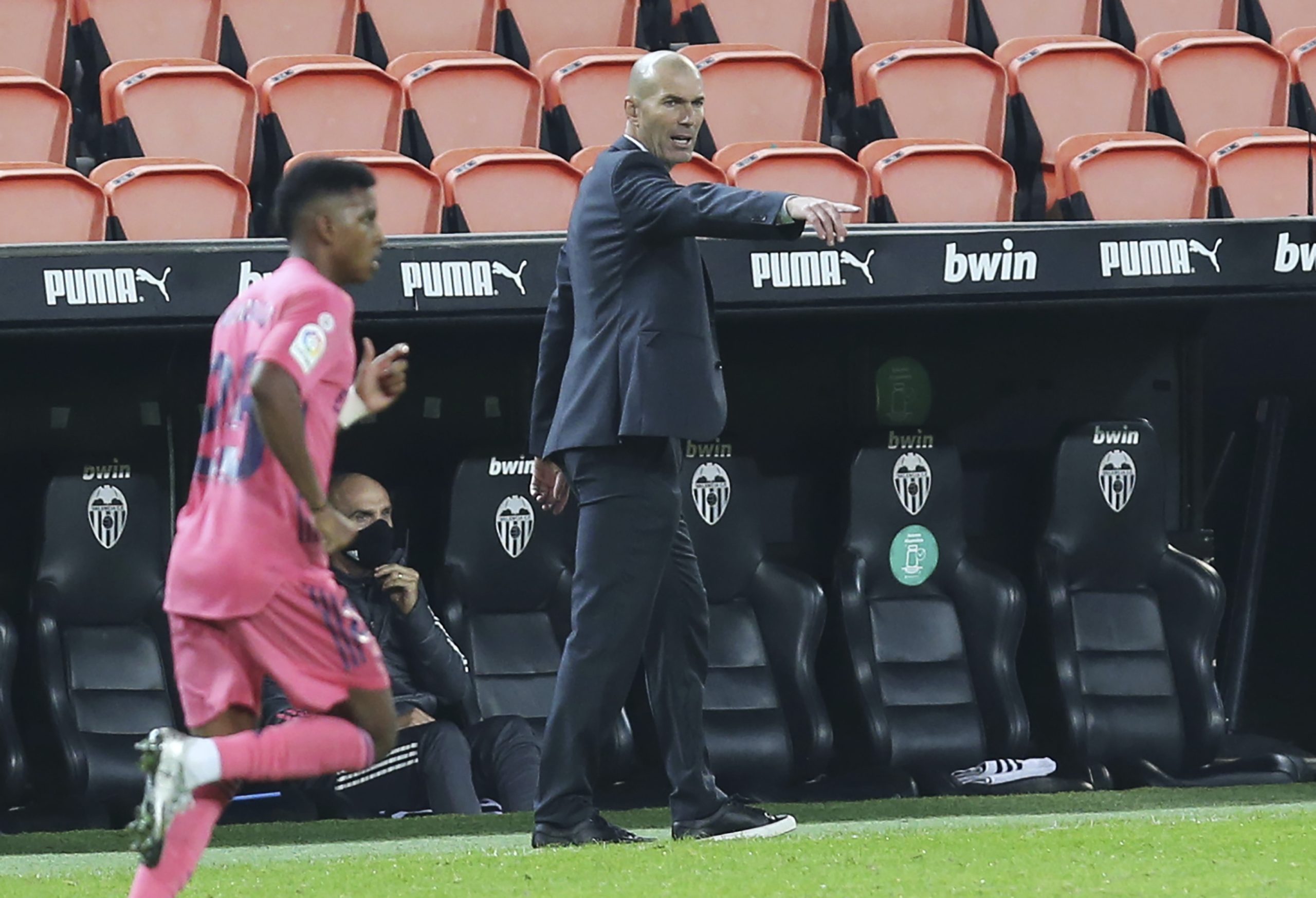 Zinedine Zidane admits Real Madrid ‘fell apart’ in defeat to Valencia