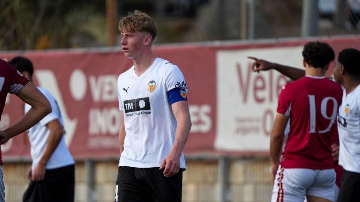 Qui est Hugo Fernandez, le phénomène franco-espagnol suivi en Angleterre et par le PSG