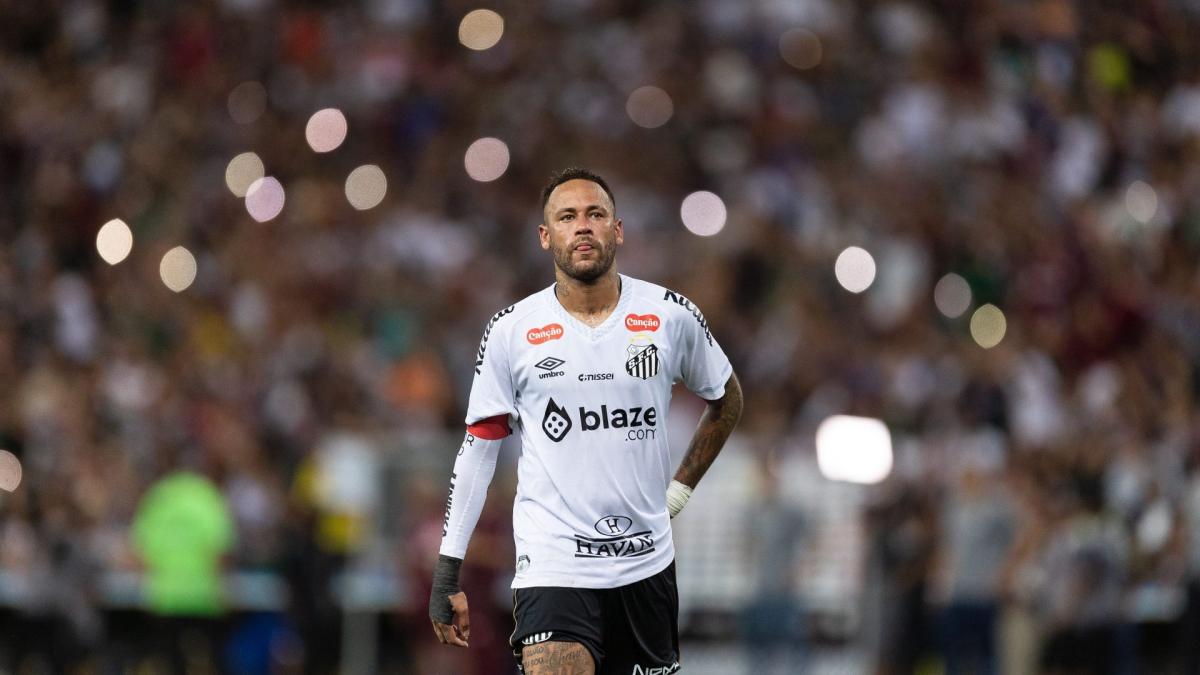 Brésil : la vidéo virale de la réaction de Neymar découvrant son absence de la liste