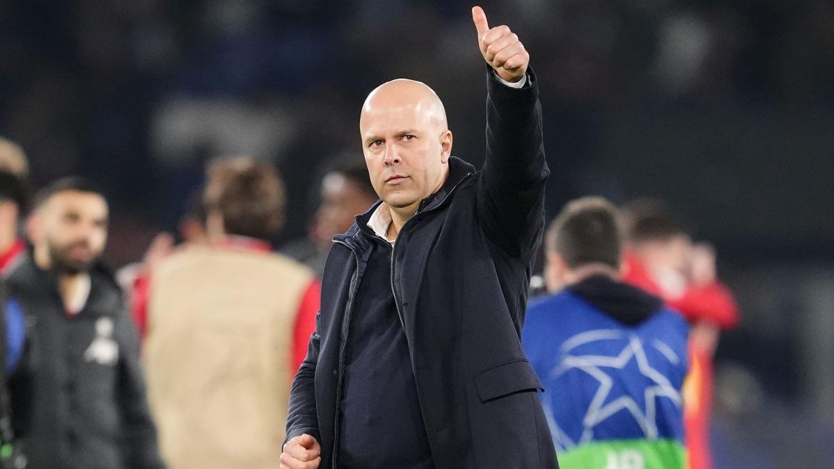 Liverpool : Arne Slot se fait détruire de toutes parts avant de retrouver le PSG !