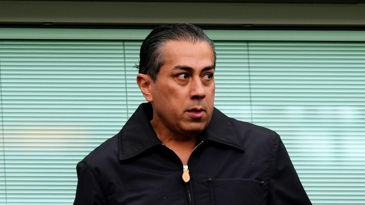 Le boss de Chelsea lâche ses vérités sur Liam Rosenior et les cibles du mercato estival