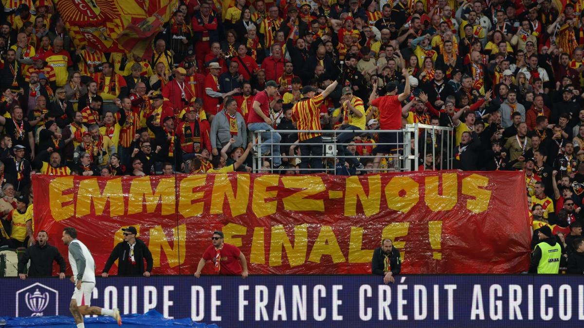 Coupe de France : la folle joie du RC Lens après sa qualification pour sa première finale depuis 1998