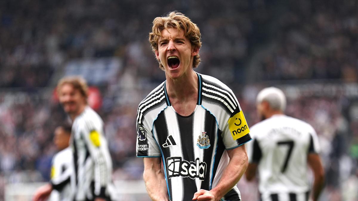 Le FC Barcelone frappe un premier grand coup avec Anthony Gordon