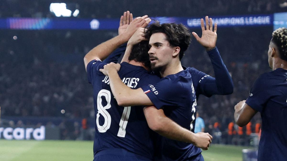 PSG : l’accolade émouvante entre Pacho et Vitinha après le titre PSG : l’accolade émouvante entre Pacho et Vitinha après le titre