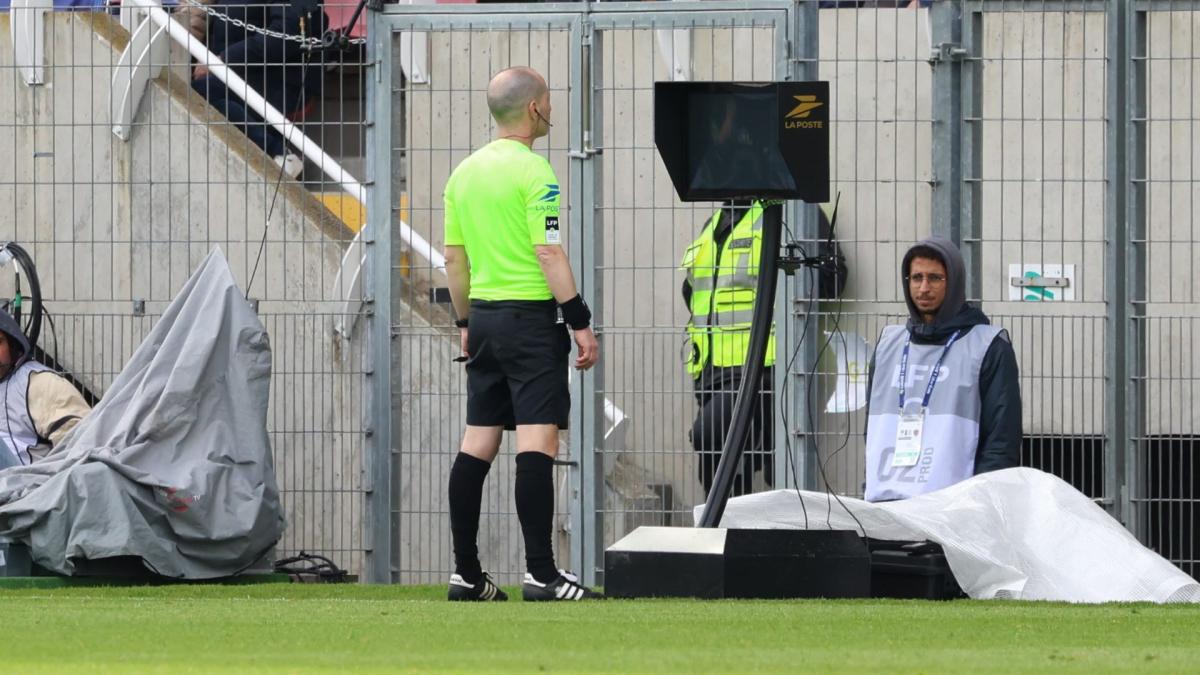 Un arbitre de Ligue 1 renvoyé devant le tribunal pour des faits présumés de violences conjugales